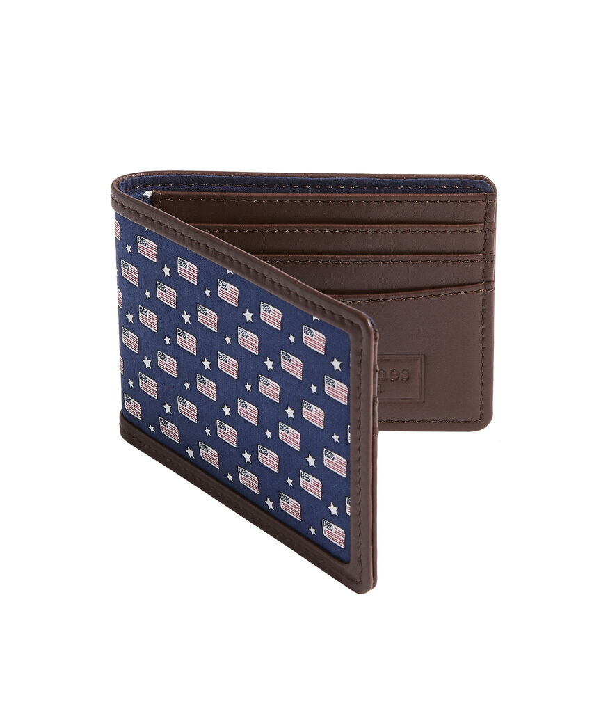 OUTLET Heritage Vineyard Whale Billfold Wallet