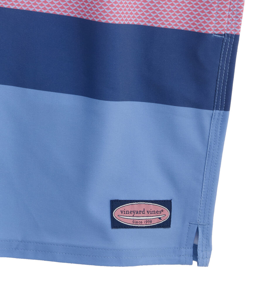 OUTLET 7 Inch Whale Tail Stripe Chappy Swim Trunks