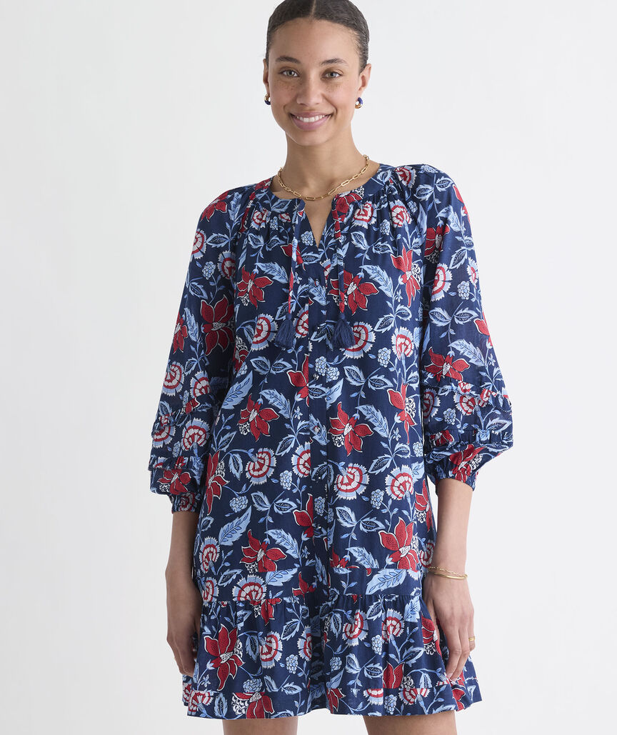 Model is 5'9" and wearing size XS