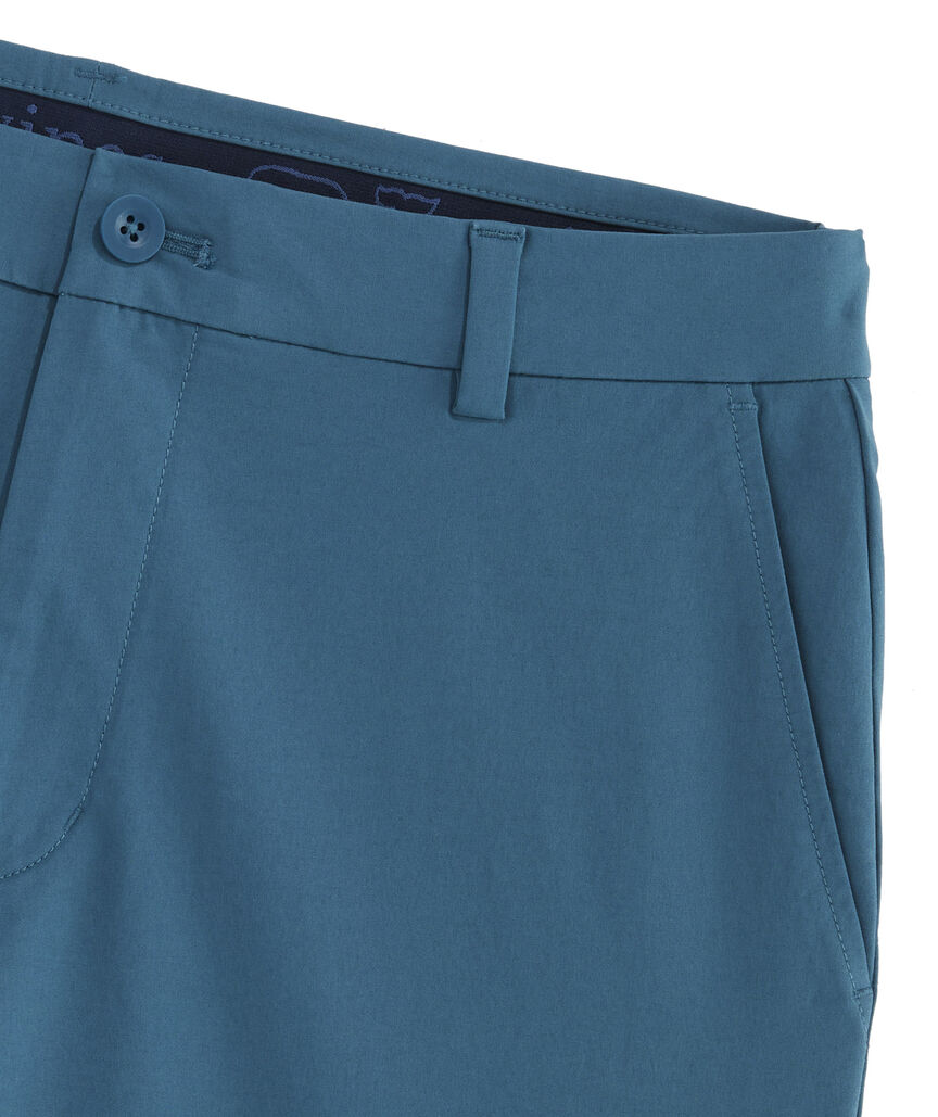 OUTLET 8 Inch Performance Shorts