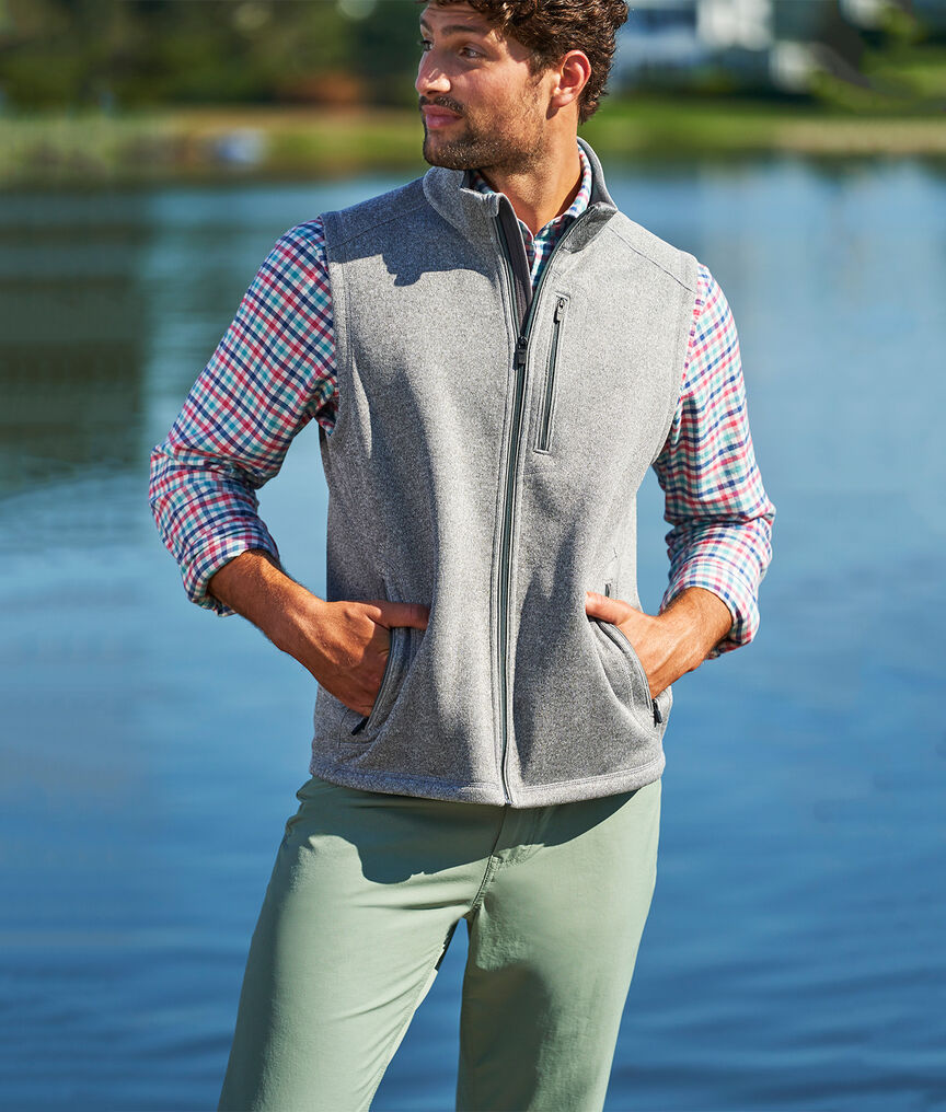 Vineyard Vines Men's Mountain Sweater Fleece Vest Vineyard