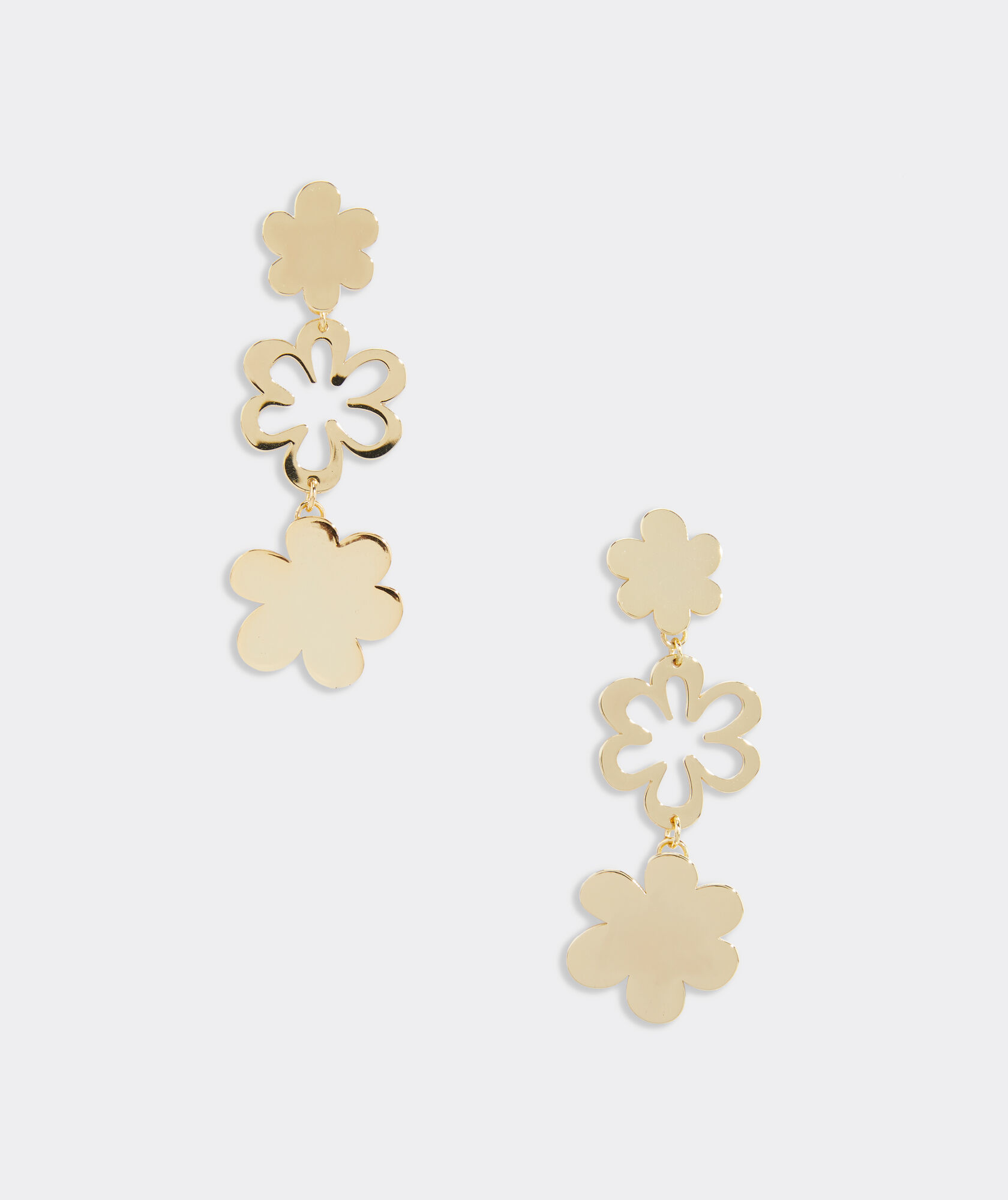 Shop Daisy Chain Gold Earrings at vineyard vines