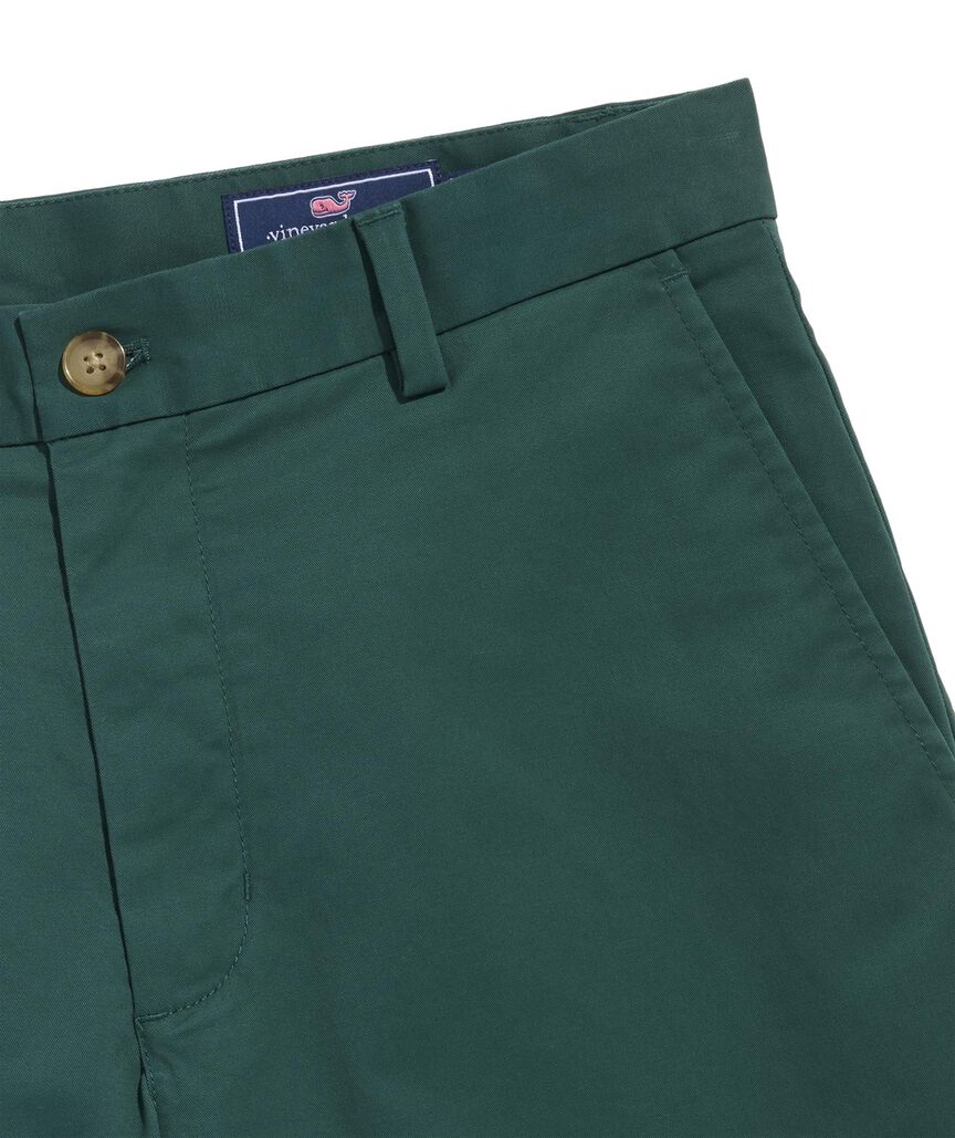 OUTLET 9 Inch Stretch Breaker Short