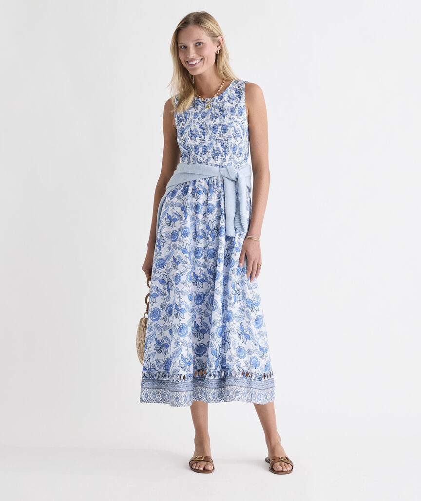 Model is 5'11" and wearing size S
