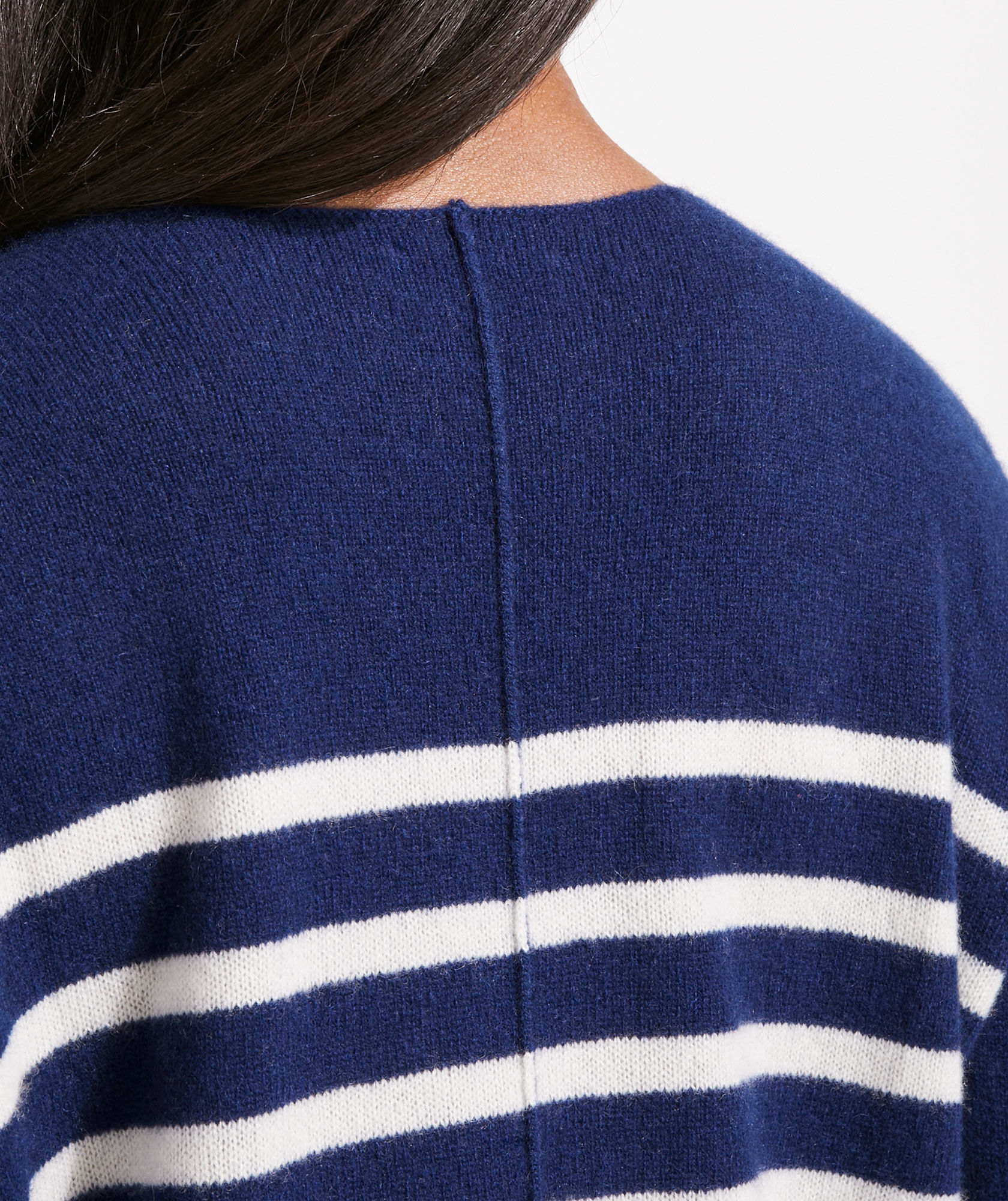 Vineyard Vines Women's Seaspun Cashmere Striped V-Neck Sweater - Blue