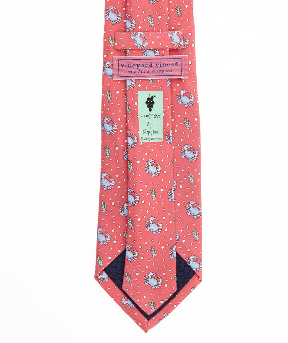 Shop Original Crab Printed Tie at vineyard vines