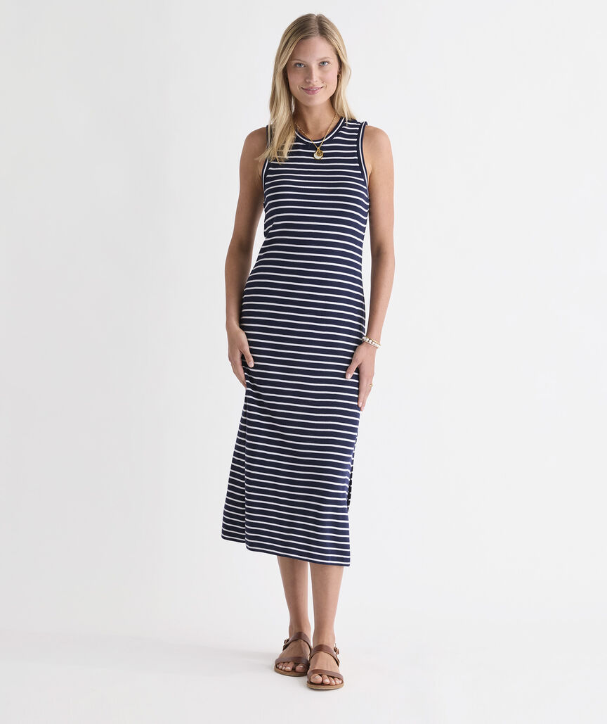 Model is 5'11" and wearing size S