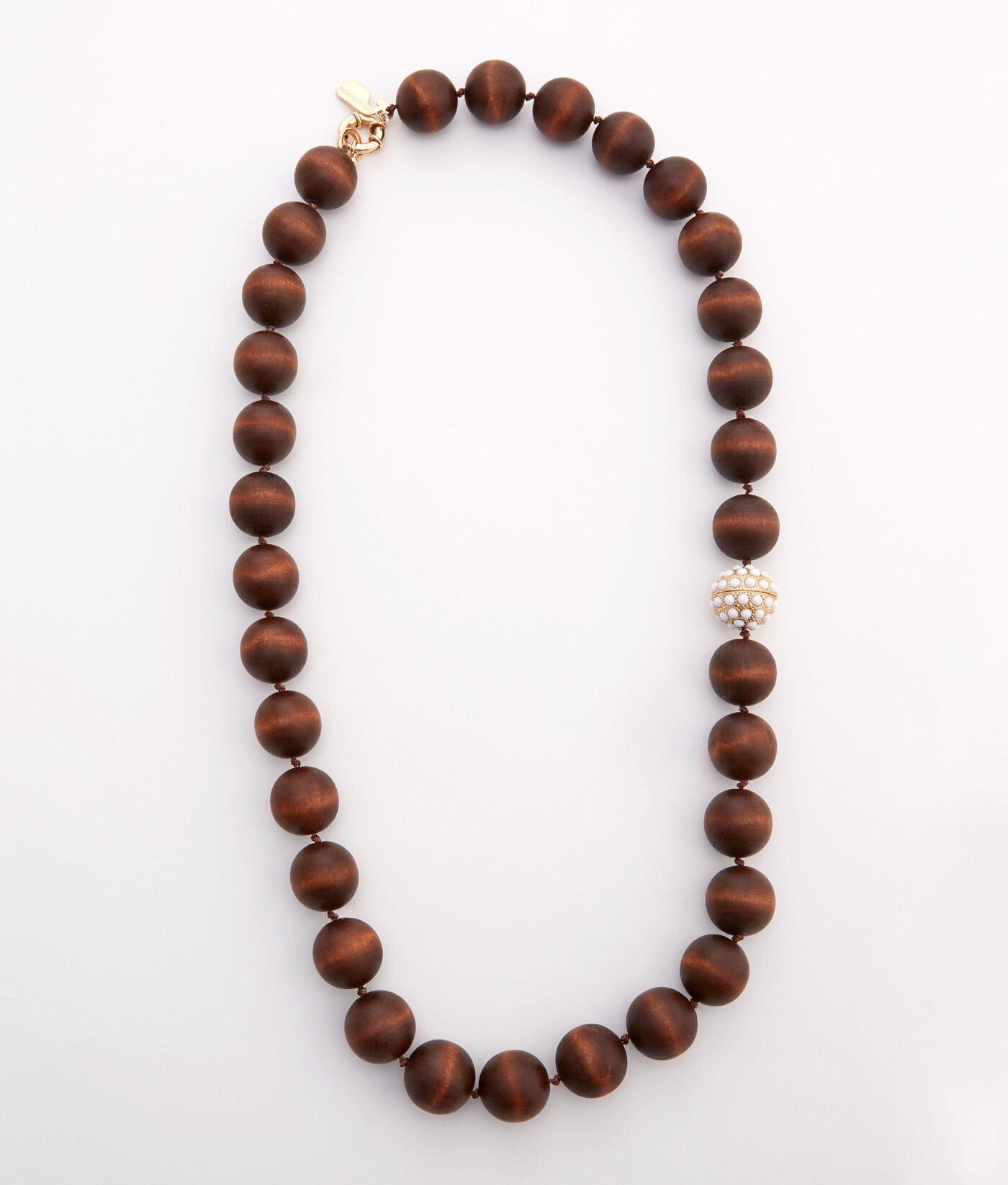 Wooden pearl necklace with golden streaks