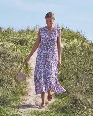 vineyard vines dress Shop Nora Pintuck at polished and endlessly versatile Vineyard Vines Women's Sleeveless Linen
