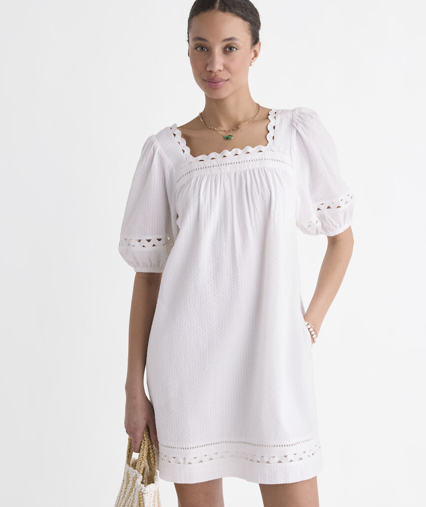 Model is 5'9" and wearing size XS
