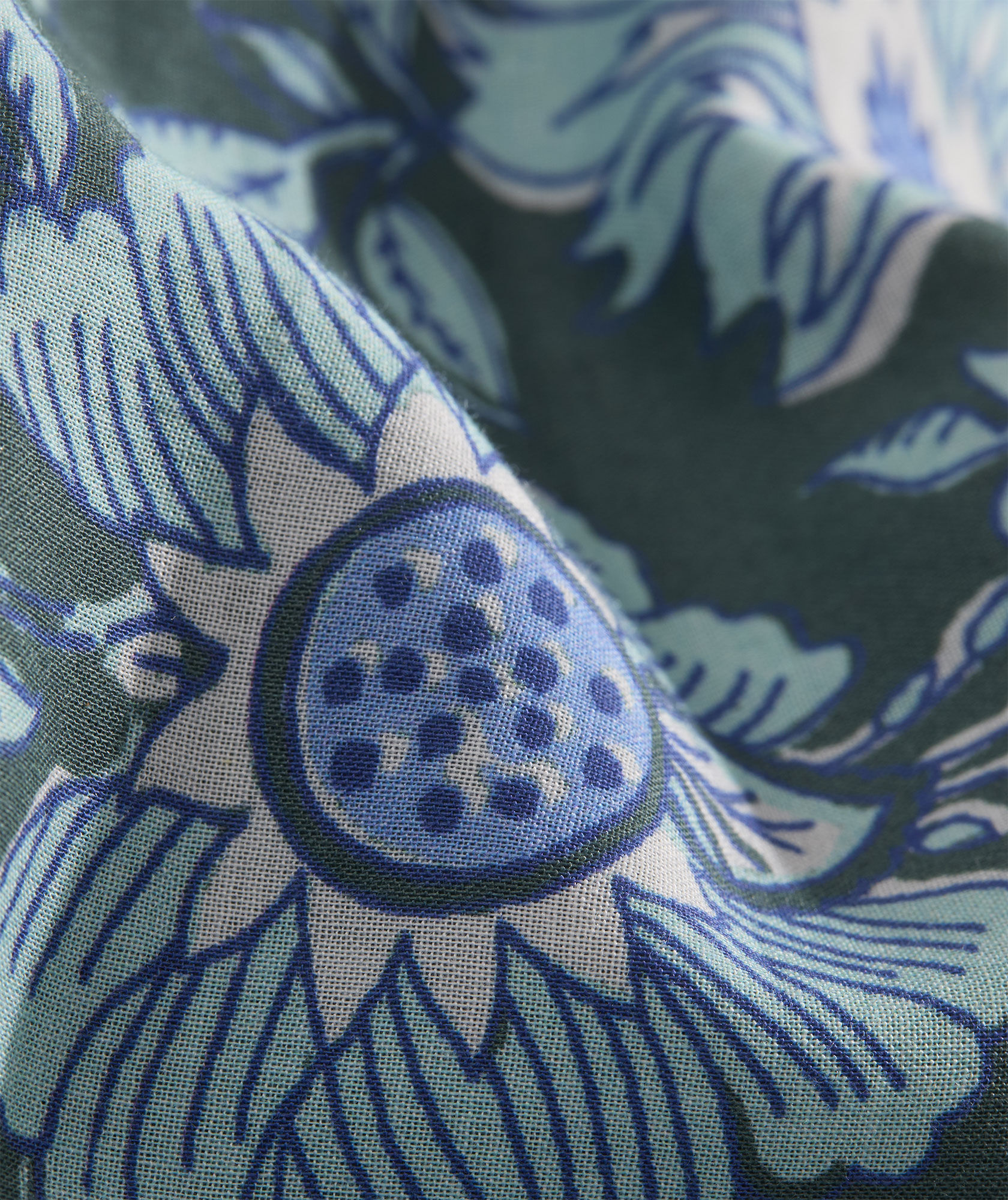 Shop Lucy Mini Dress at vineyard vines