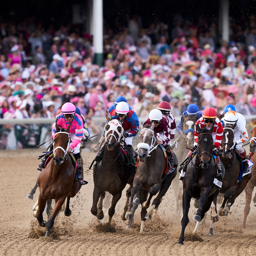 horses racing at Churchill Downs

