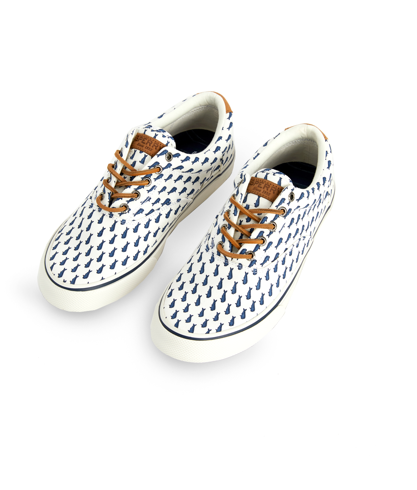 vineyard vines sperrys